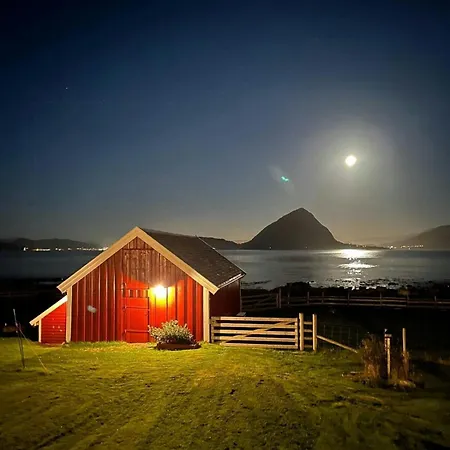 Hébergement de vacances Charming House In An Old Barn By The Lighthouse *