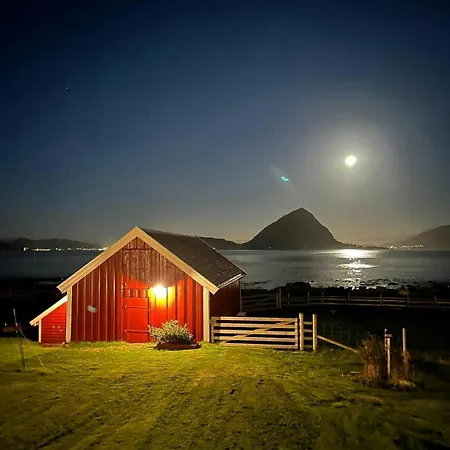 Charming House In An Old Barn By The Lighthouse